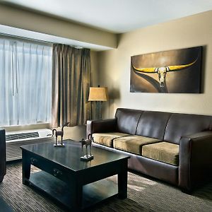 Oxford Suites Hermiston